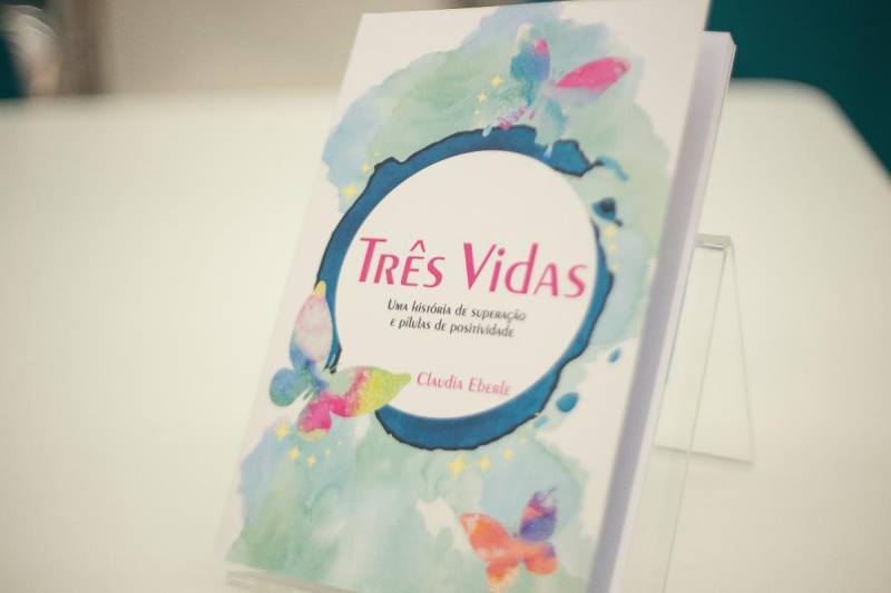 COMPRE O LIVRO TRÊS VIDAS